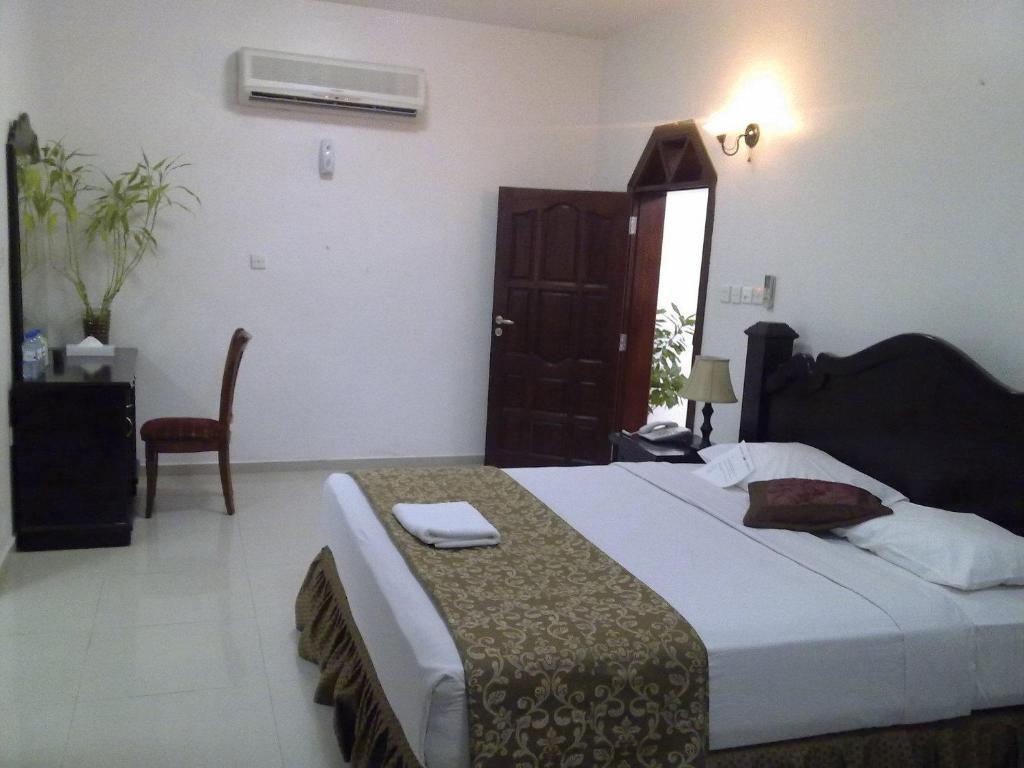 Al Shiraa Hotel Apartments Maszkat Kültér fotó